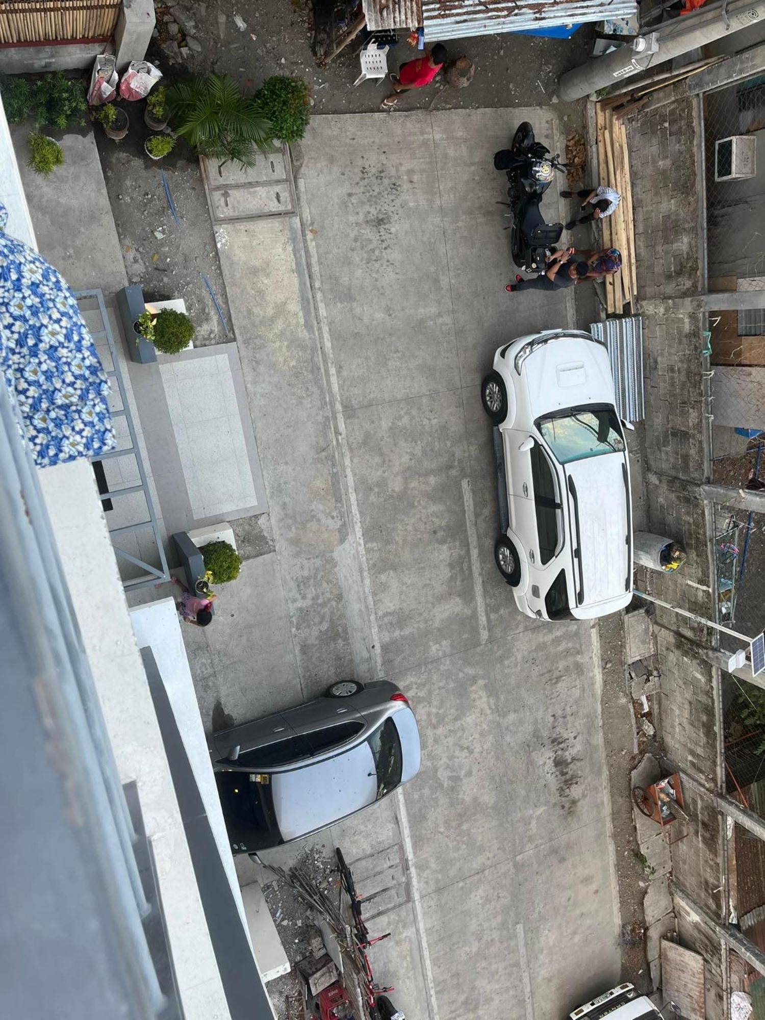 717 Residences Iloilo Esterno foto