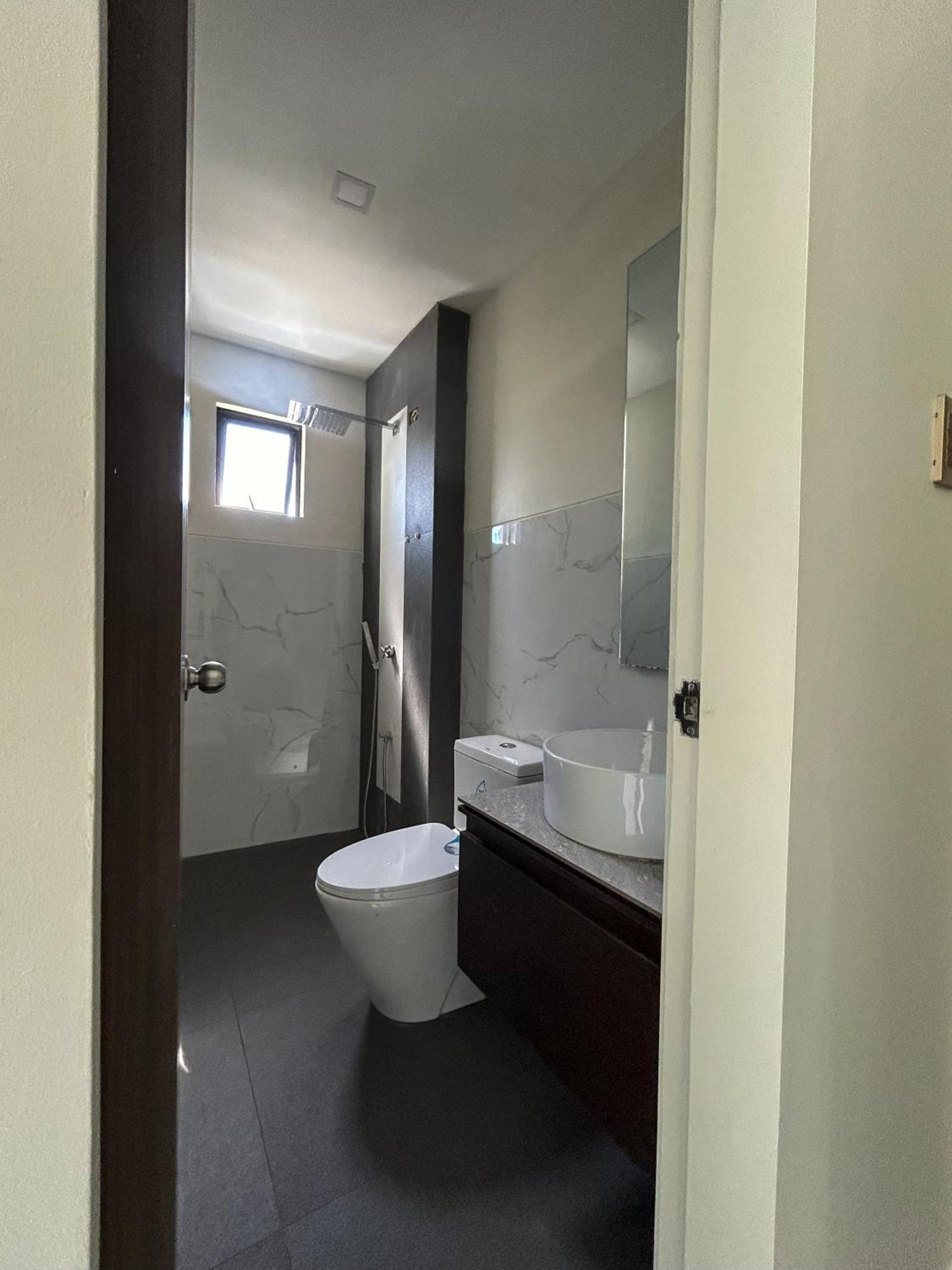 717 Residences Iloilo Esterno foto