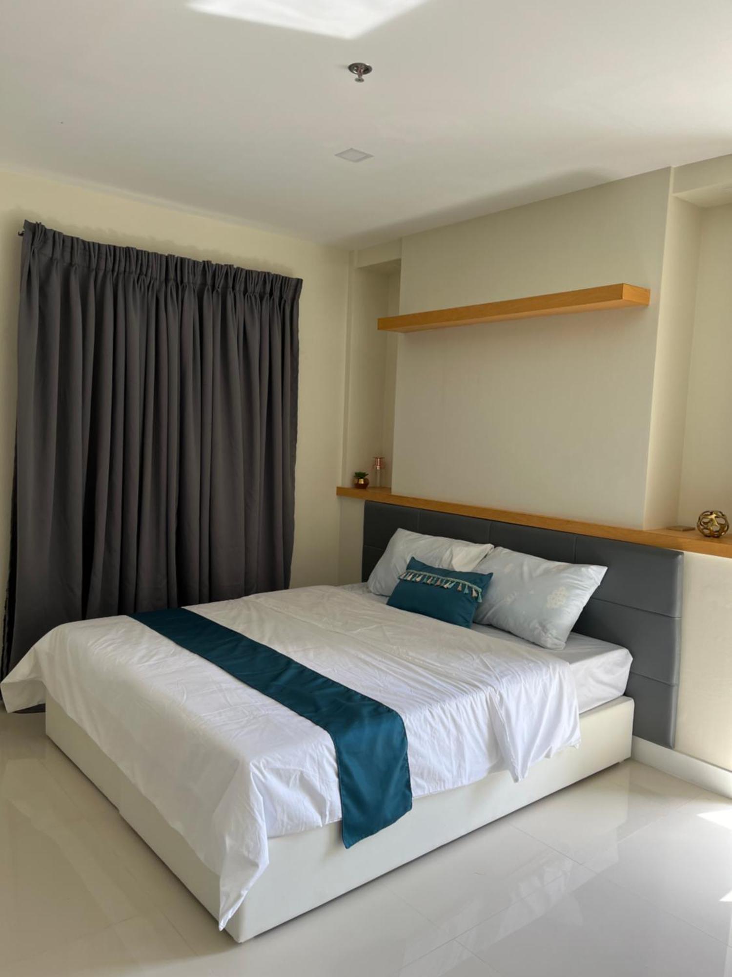 717 Residences Iloilo Esterno foto