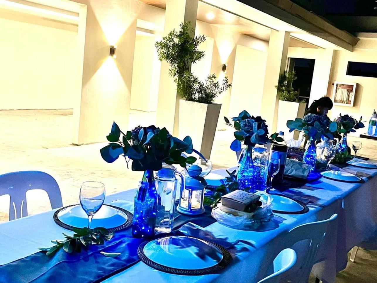 717 Residences Iloilo Esterno foto