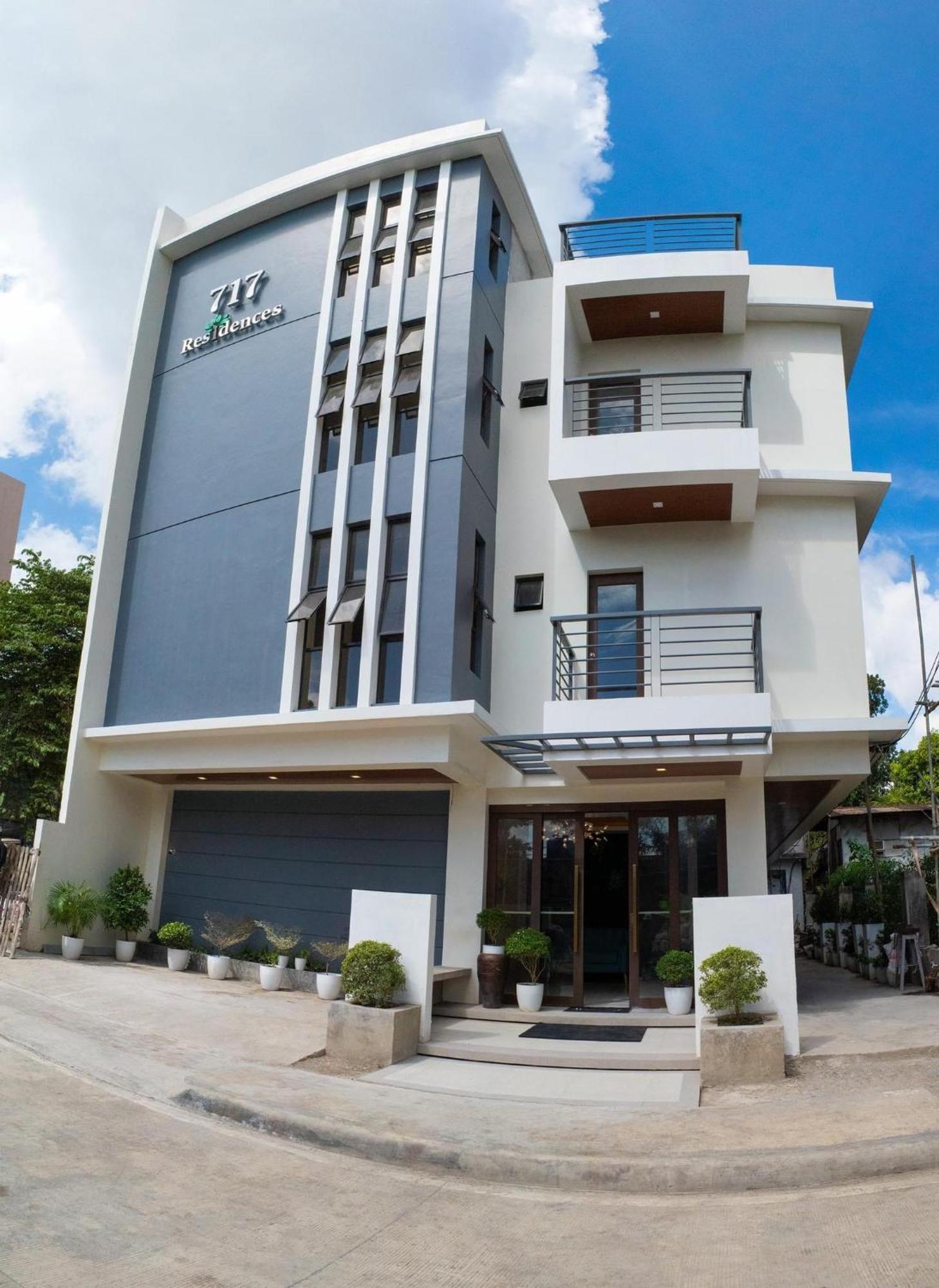 717 Residences Iloilo Esterno foto